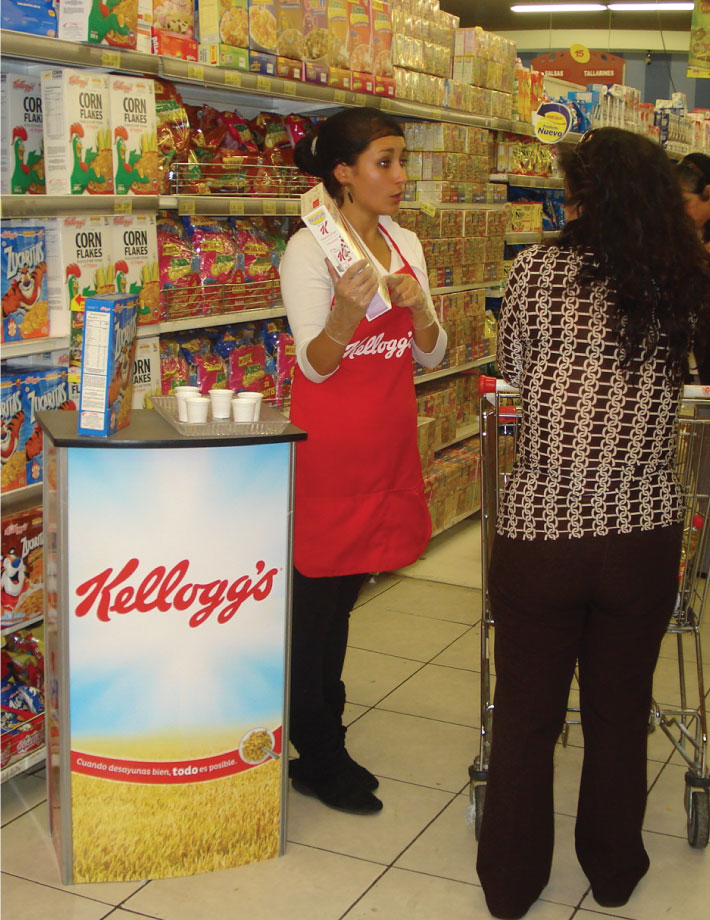 Capacitamos a nuestro personal para convertirse en voceros de tu marca aumentado las ventas hasta en un 70%